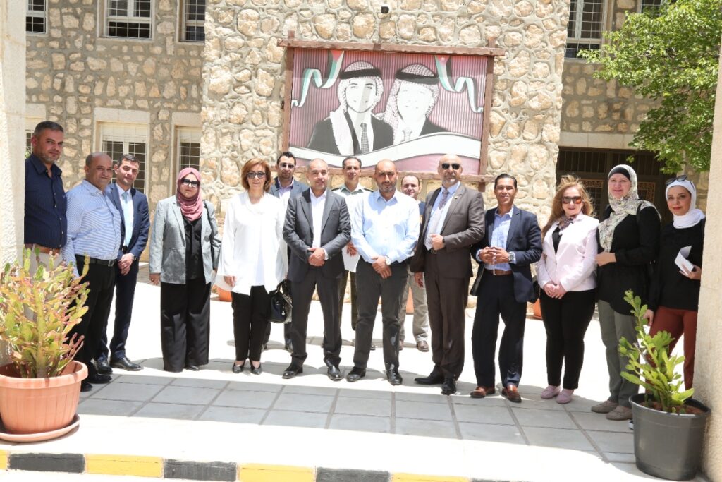 It is time to convince drug and alcohol abusers to apply for treatment